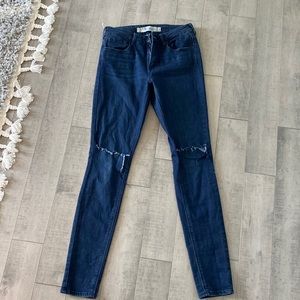 Brandy Melville skinny jeans